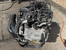 Load image into Gallery viewer, Motor Alfa Romeo Stelvio 55273835 2.0 280PS 28TKm Benzin Engine Komplett MOT2047222303md