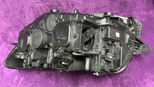 Load image into Gallery viewer, Frontscheinwerfer VW Multivan Transporter 7E1941036 LED Rechts Headlight SCH8720535649bg