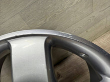 Load image into Gallery viewer, 1x Alufelge 17 Zoll 7.0" 5x120 55ET Glanz Silber 7H0601025G VW Multivan FEL1318792626xm