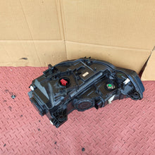 Load image into Gallery viewer, Frontscheinwerfer Audi A3 8V0941044M 8V0941006 LED Rechts Scheinwerfer Headlight SCH1513187187lm