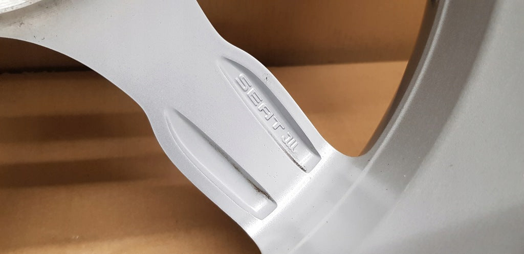 1x Alufelge 17 Zoll 7.0" 5x112 54ET Glanz 5P0801025 Seat Rim Wheel FEL4930800469nz