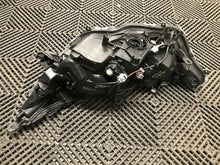 Load image into Gallery viewer, Frontscheinwerfer Toyota V LED Rechts Scheinwerfer Headlight SCH9088204652qn