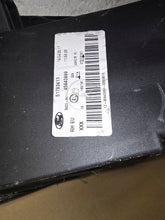 Laden Sie das Bild in den Galerie-Viewer, Frontscheinwerfer Ford 51793413 Rechts Scheinwerfer Headlight