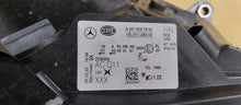 Laden Sie das Bild in den Galerie-Viewer, Frontscheinwerfer Mercedes-Benz Vito W447 A4479067800 Rechts Headlight