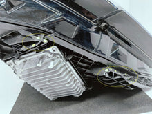 Laden Sie das Bild in den Galerie-Viewer, Frontscheinwerfer Volvo 80000628 Rechts Scheinwerfer Headlight SCH8517120628fx