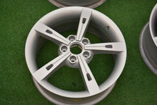 Load image into Gallery viewer, 1x Alufelge 17 Zoll 7.0&quot; 5x112 54ET Glanz Silber 5P0601025D Seat Rim Wheel