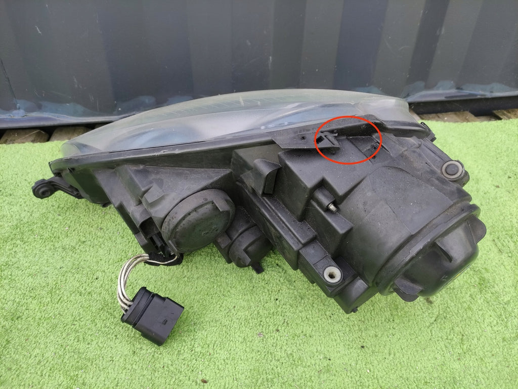 Frontscheinwerfer VW Golf V Jetta 1K6941032B Xenon Rechts Scheinwerfer Headlight SCH8199880854zn