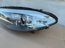 Load image into Gallery viewer, Frontscheinwerfer BMW F11 F10 7203245-15 Xenon Ein Stück (Rechts oder Links) SCH5572728567te