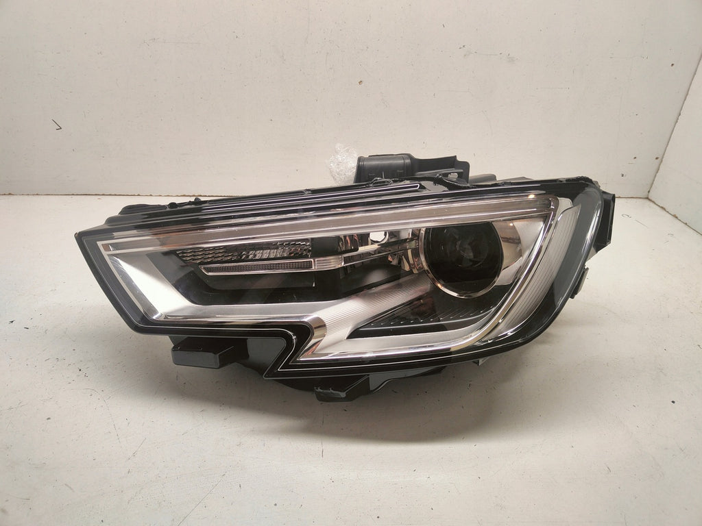 Frontscheinwerfer Audi A3 8V0941005E 90104556 Xenon Links Scheinwerfer Headlight