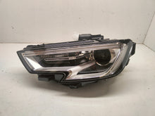 Laden Sie das Bild in den Galerie-Viewer, Frontscheinwerfer Audi A3 8V0941005E 90104556 Xenon Links Scheinwerfer Headlight