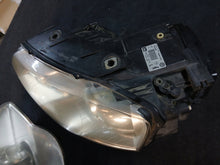 Laden Sie das Bild in den Galerie-Viewer, Frontscheinwerfer VW Passat 3C0941752K 3C0941751 FALSE Scheinwerfer Headlight SCH2668647754va