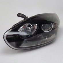 Laden Sie das Bild in den Galerie-Viewer, Frontscheinwerfer Renault Megane III 260609865R Links Scheinwerfer Headlight