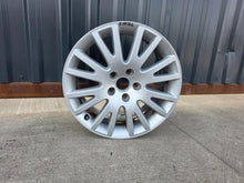Laden Sie das Bild in den Galerie-Viewer, 1x Alufelge 17 Zoll 7.5" 5x112 45ET 4F0601025AK Audi I Rim Wheel FEL6918908259ei