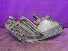 Laden Sie das Bild in den Galerie-Viewer, Frontscheinwerfer Opel Zafira B 24451052LH Links Scheinwerfer Headlight