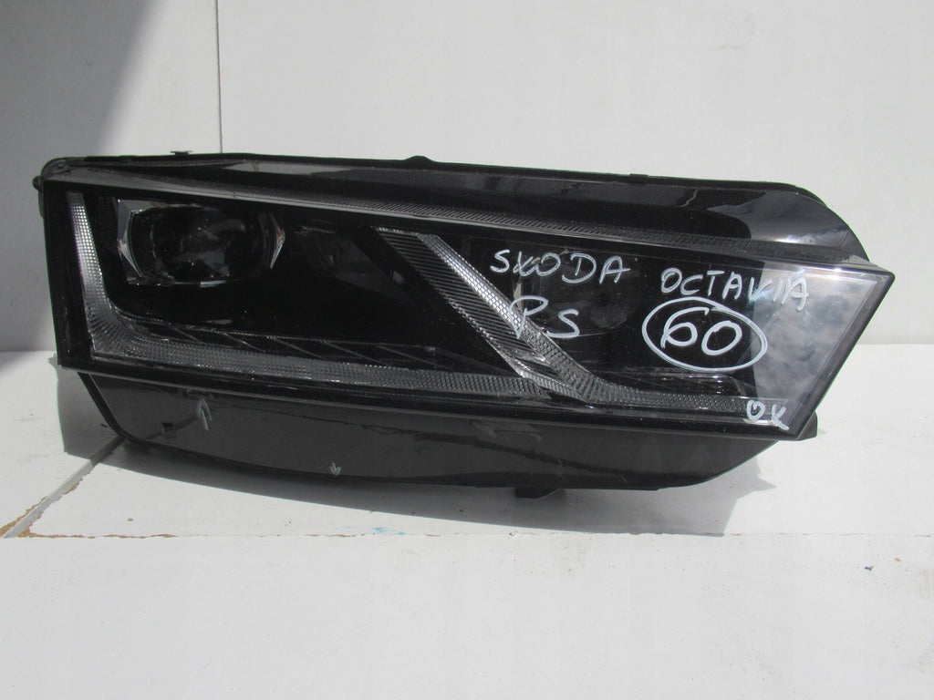 Frontscheinwerfer Skoda Octavia 5E4941016B LED Rechts Scheinwerfer Headlight SCH8553031418qs