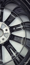 Laden Sie das Bild in den Galerie-Viewer, 1x Alufelge 18 Zoll 8.0" 5x114.3 46ET Glanz 52910-3Z810 Hyundai I I40 Mg FEL4552126946jw