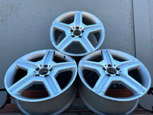 Laden Sie das Bild in den Galerie-Viewer, 1x Alufelge 19 Zoll 8.5" 5x112 43ET A2214012602 Mercedes-Benz W221 Rim Wheel FEL7981415487yl