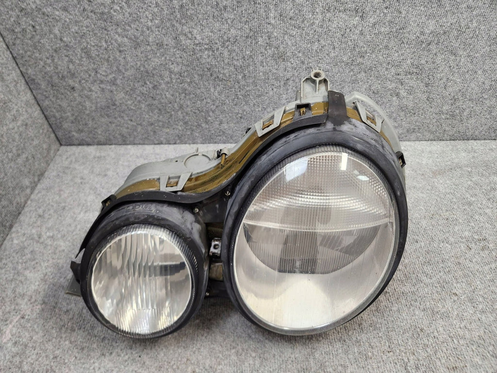 Frontscheinwerfer Mercedes-Benz W210 W210SCZ Xenon Links Scheinwerfer Headlight SCH8553389443ut