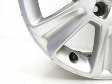 Laden Sie das Bild in den Galerie-Viewer, 1x Alufelge 15 Zoll 6.5&quot; 5x100 34ET Matt Silber 8X0601025 Audi A1 Rim Wheel