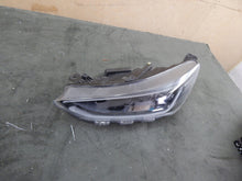 Laden Sie das Bild in den Galerie-Viewer, Frontscheinwerfer Ford Focus 01MDE812364 Links Scheinwerfer Headlight SCH1275916669go
