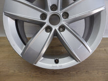 Load image into Gallery viewer, 1x Alufelge 17 Zoll 6.5&quot; 5x112 38ET 5NA071497 VW Tiguan Rim Wheel