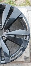 Laden Sie das Bild in den Galerie-Viewer, 1x Alufelge 19 Zoll 8.5" 5x112 42ET Glanz Schwarz 14B601025AE VW I Rim Wheel FEL6992955684wj