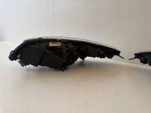 Load image into Gallery viewer, Frontscheinwerfer Renault Scenic 89902925 89902926 Ein Satz Headlight SCH2980148432si