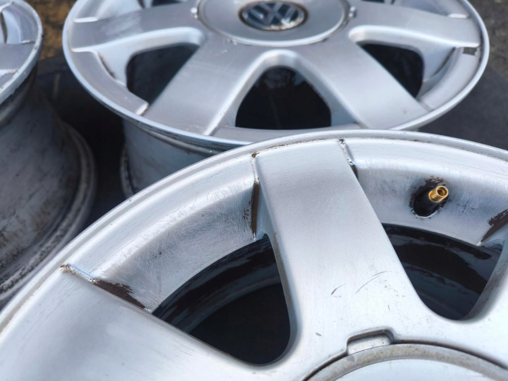 4x Alufelge 15 Zoll 7.0" 5x112 45ET 3B0601025A Audi A4 A3 Leon I Golf Rim Wheel FEL8601570424um