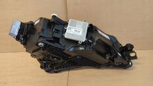 Laden Sie das Bild in den Galerie-Viewer, Frontscheinwerfer Skoda Superb III 3V1941015D Full LED Rechts oder Links