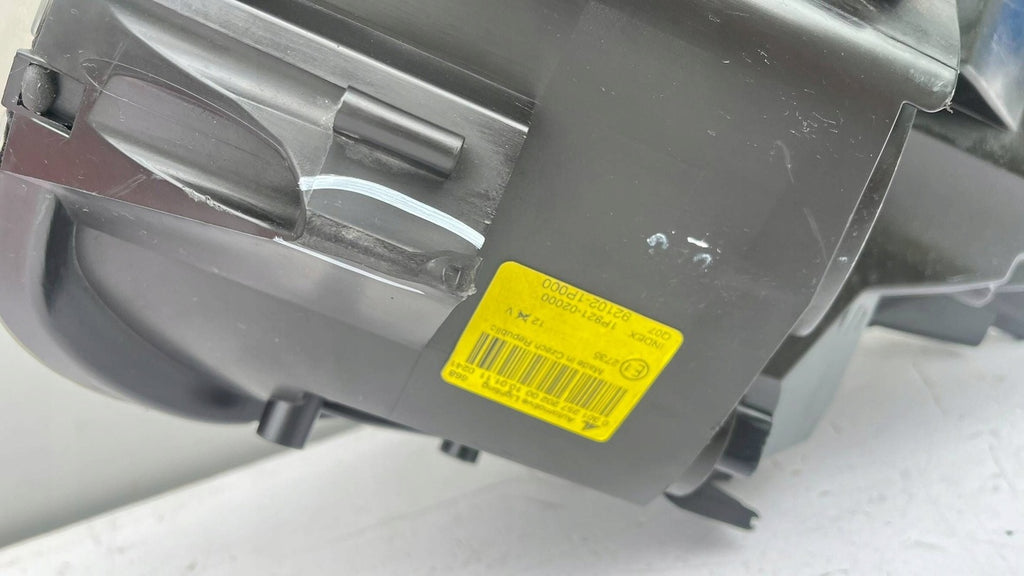 Frontscheinwerfer Kia Venga 030125720200 Rechts Scheinwerfer Headlight