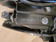 Laden Sie das Bild in den Galerie-Viewer, Frontscheinwerfer Mazda 2 Dj LED Links Scheinwerfer Headlight