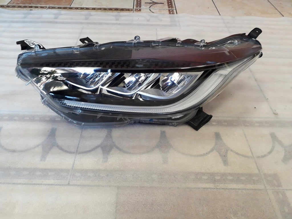 Frontscheinwerfer Toyota Yaris EUK0-8 Links Scheinwerfer Headlight SCH5612650284jp