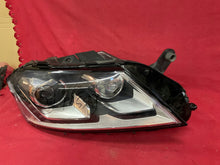Load image into Gallery viewer, Frontscheinwerfer VW Passat B7 3AB941752 Xenon Rechts Scheinwerfer Headlight SCH3510734539cx