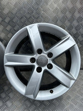 Laden Sie das Bild in den Galerie-Viewer, 4x Alufelge 16 Zoll 7.0" 5x112 46ET Glanz Silber 8K0071496 Audi Rim Wheel FEL2377941106si