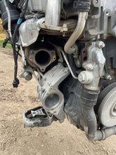 Laden Sie das Bild in den Galerie-Viewer, Motor Mercedes-Benz 6510105718 2.2 CDI 89TKm Diesel Engine Unkomplett