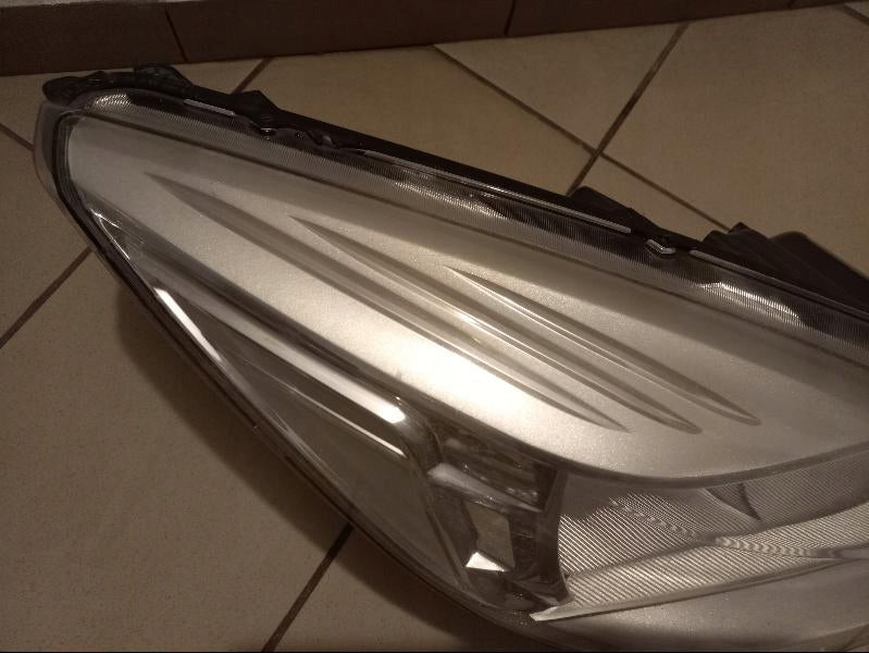 Frontscheinwerfer Ford Kuga CV44-13W029-AE Rechts Scheinwerfer Headlight