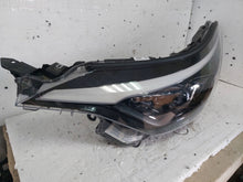 Laden Sie das Bild in den Galerie-Viewer, Frontscheinwerfer Toyota Chr 81150-YP280 Rechts Scheinwerfer Headlight SCH9442191149un