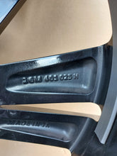 Laden Sie das Bild in den Galerie-Viewer, 1x Alufelge 18 Zoll 7.0&quot; 5x112 39ET 2GM601025H VW T-Cross Rim Wheel