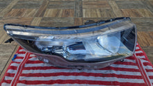 Load image into Gallery viewer, Frontscheinwerfer Iveco Daily IV 05802476873 Rechts Scheinwerfer Headlight SCH5216604515ag