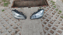 Laden Sie das Bild in den Galerie-Viewer, Frontscheinwerfer Mercedes-Benz W204 A2048204339 Links Scheinwerfer Headlight SCH5396388154rl
