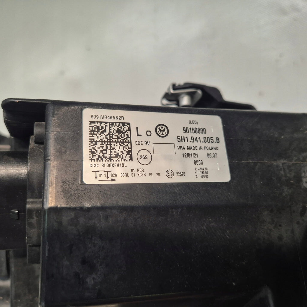 Frontscheinwerfer VW Golf VIII 5H1941005B 90150890 Full LED Links Headlight SCH4982381675ge