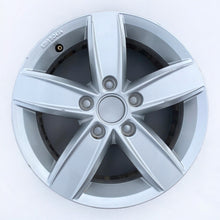 Laden Sie das Bild in den Galerie-Viewer, 1x Alufelge 15 Zoll 6.0&quot; 5x112 5K0071495A Vw Rim Wheel