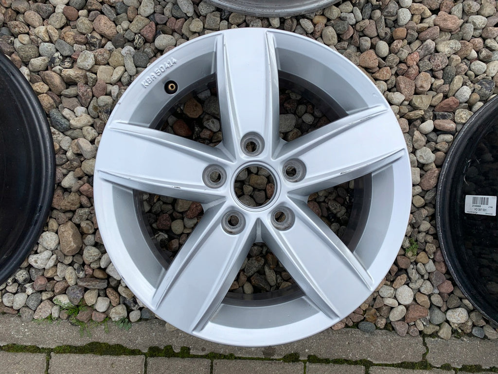 1x Alufelge 15 Zoll 6.0" 5x112 5K0071495A Vw Rim Wheel