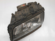 Laden Sie das Bild in den Galerie-Viewer, Frontscheinwerfer Audi A8 1305235230 Xenon Ein Stück (Rechts oder Links) SCH8167002714bu