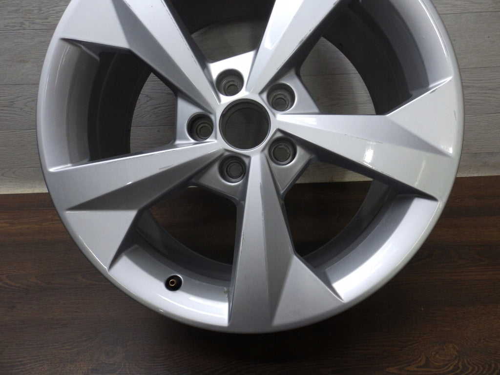 1x Alufelge 18 Zoll 8.0" 5x112 46ET Glanz Silber 8Y0601025J Audi A3 Rim Wheel FEL8656167089vy