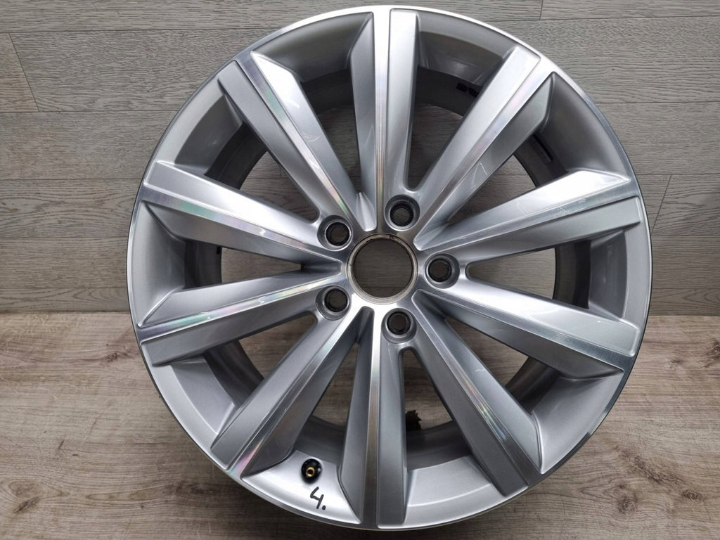 1x Alufelge 17 Zoll 7.5" 5x112 47ET Glanz Silber 3AA601025F VW Passat B7 FEL1471483437cf