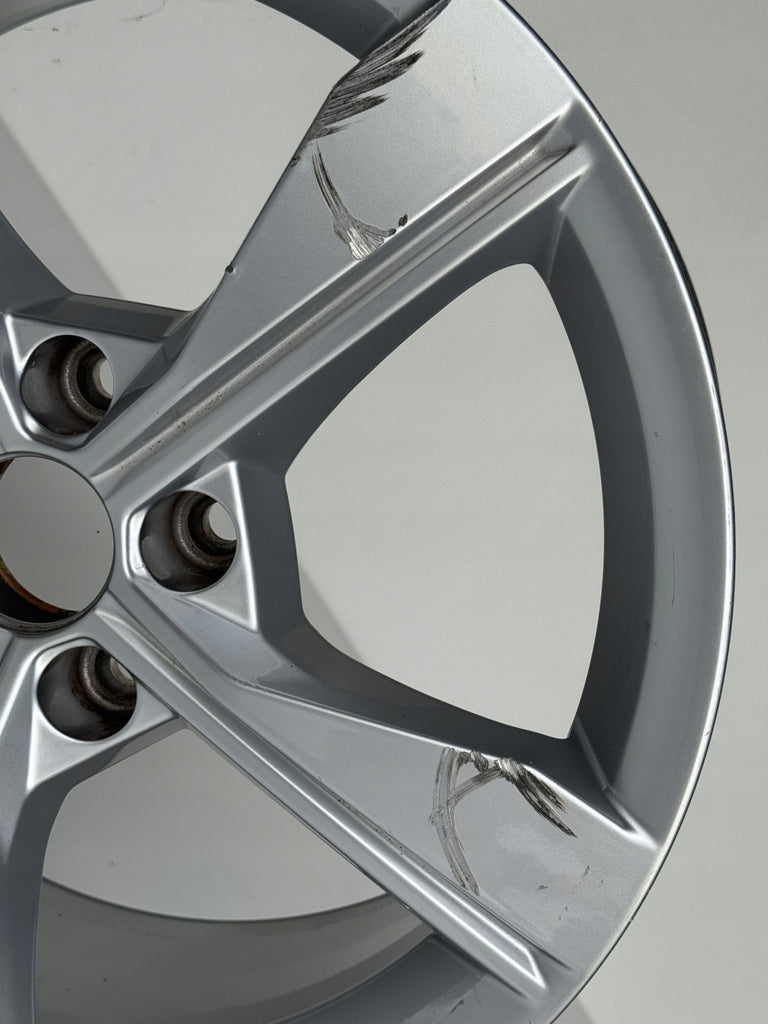 1x Alufelge 17 Zoll 7.5" 5x112 38ET Glanz Silber 8W0601025EH Audi A4 Rim Wheel FEL3959772354zv