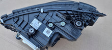 Laden Sie das Bild in den Galerie-Viewer, Frontscheinwerfer Mercedes-Benz W206 A2069060803 Rechts Scheinwerfer Headlight SCH2764955967sb