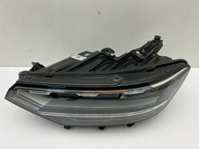 Laden Sie das Bild in den Galerie-Viewer, Frontscheinwerfer VW Passat B8 3G1941035Q LED Links Scheinwerfer Headlight