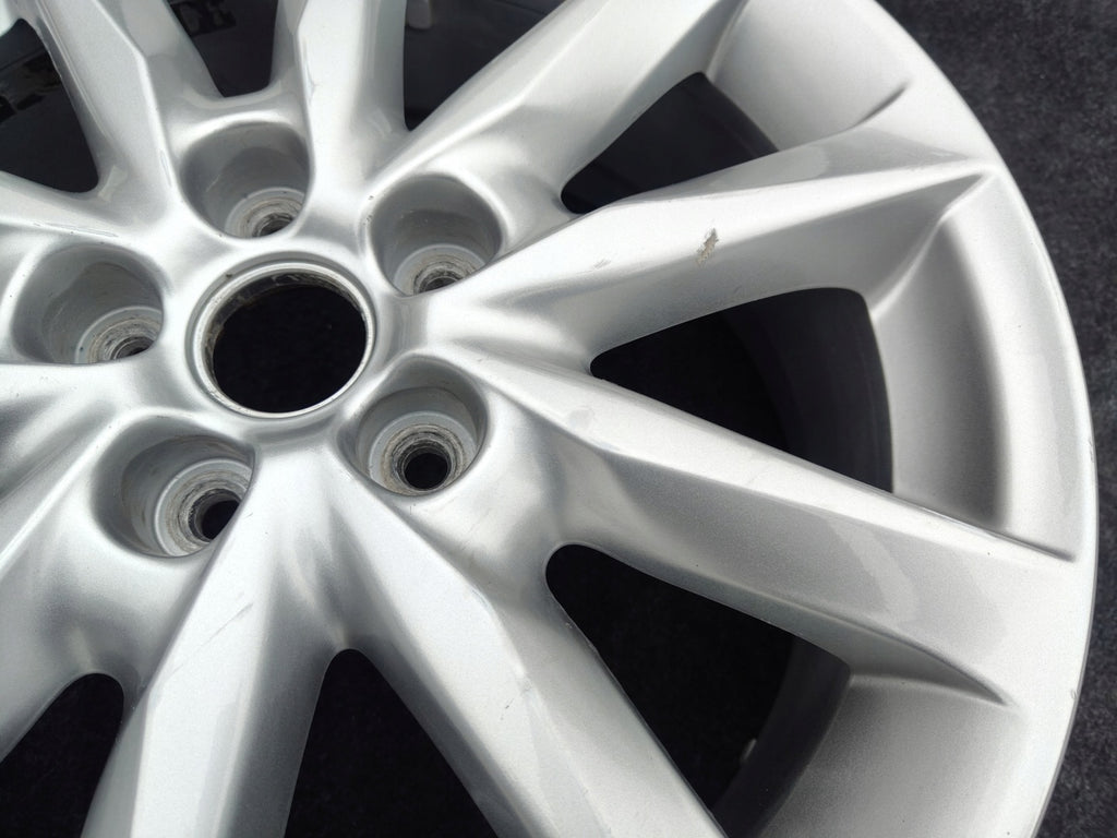 1x Alufelge 18 Zoll 7.0" 5x114.3 50ET Glanz Silber 9965337080A Mazda 3 Rim Wheel FEL5442658844gq